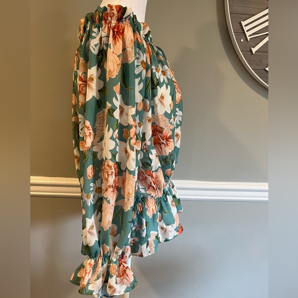 Women's Fall Top -Off The Shoulder - Floral Print Ruffle Sleeve - Size L - Picture 9 of 11